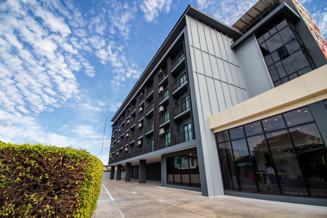 Fortune D Hotel Phitsanulok Luaran gambar