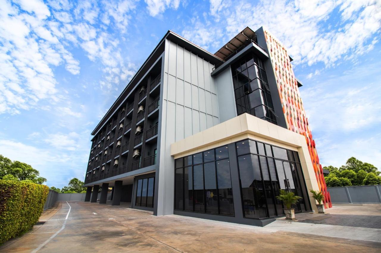 Fortune D Hotel Phitsanulok Luaran gambar